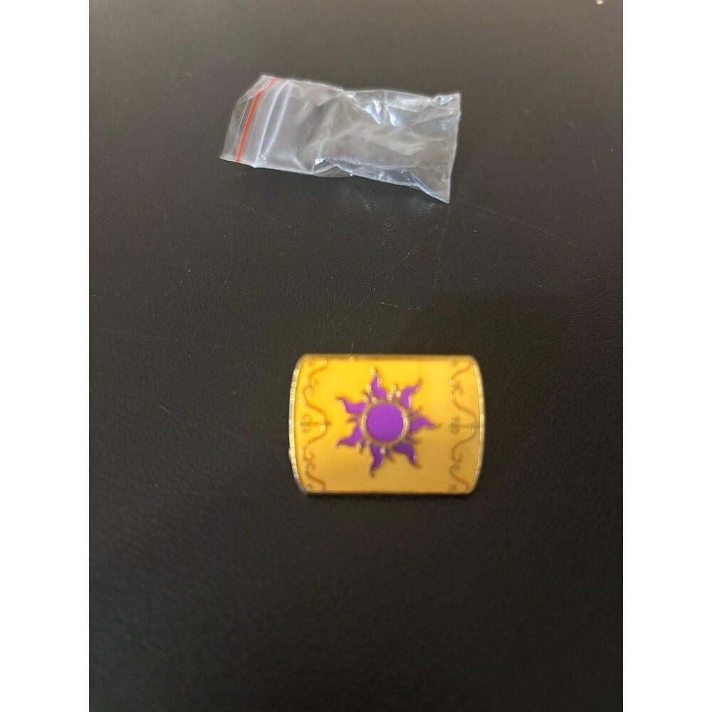 Disney Tangled Lantern Pin
